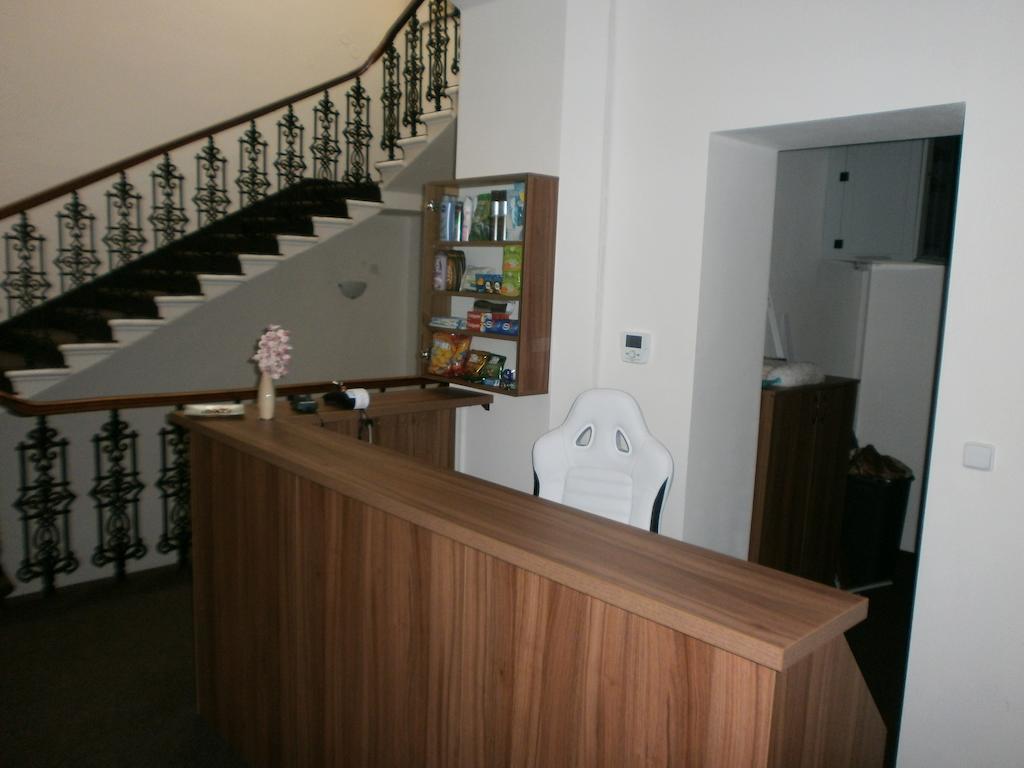 Hotel U Cisare Melnik Exterior photo
