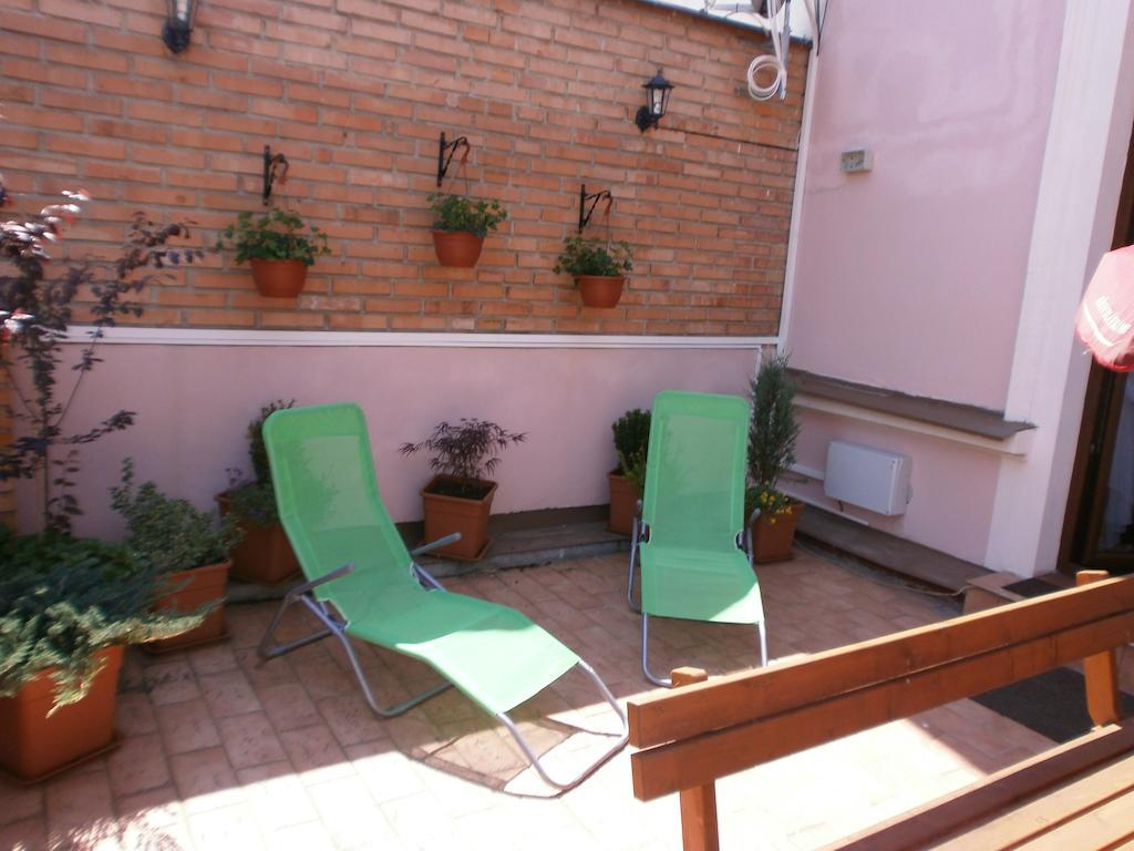 Hotel U Cisare Melnik Exterior photo